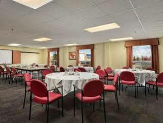 Hotel Super 8 By Wyndham South Barrie